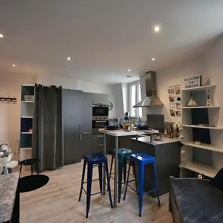 L'échappée Bleue - 250m De La *